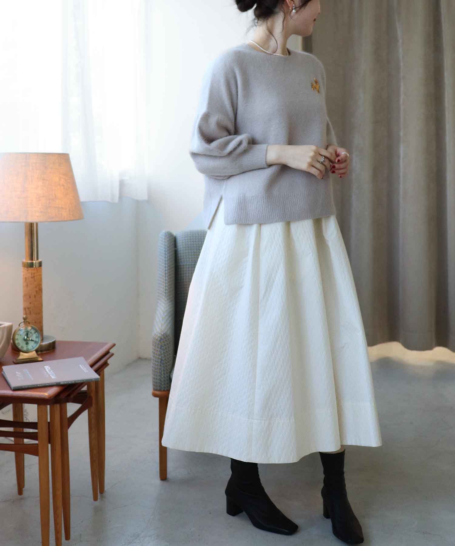 ラクーン ボリュームスリーブクルーネックニット